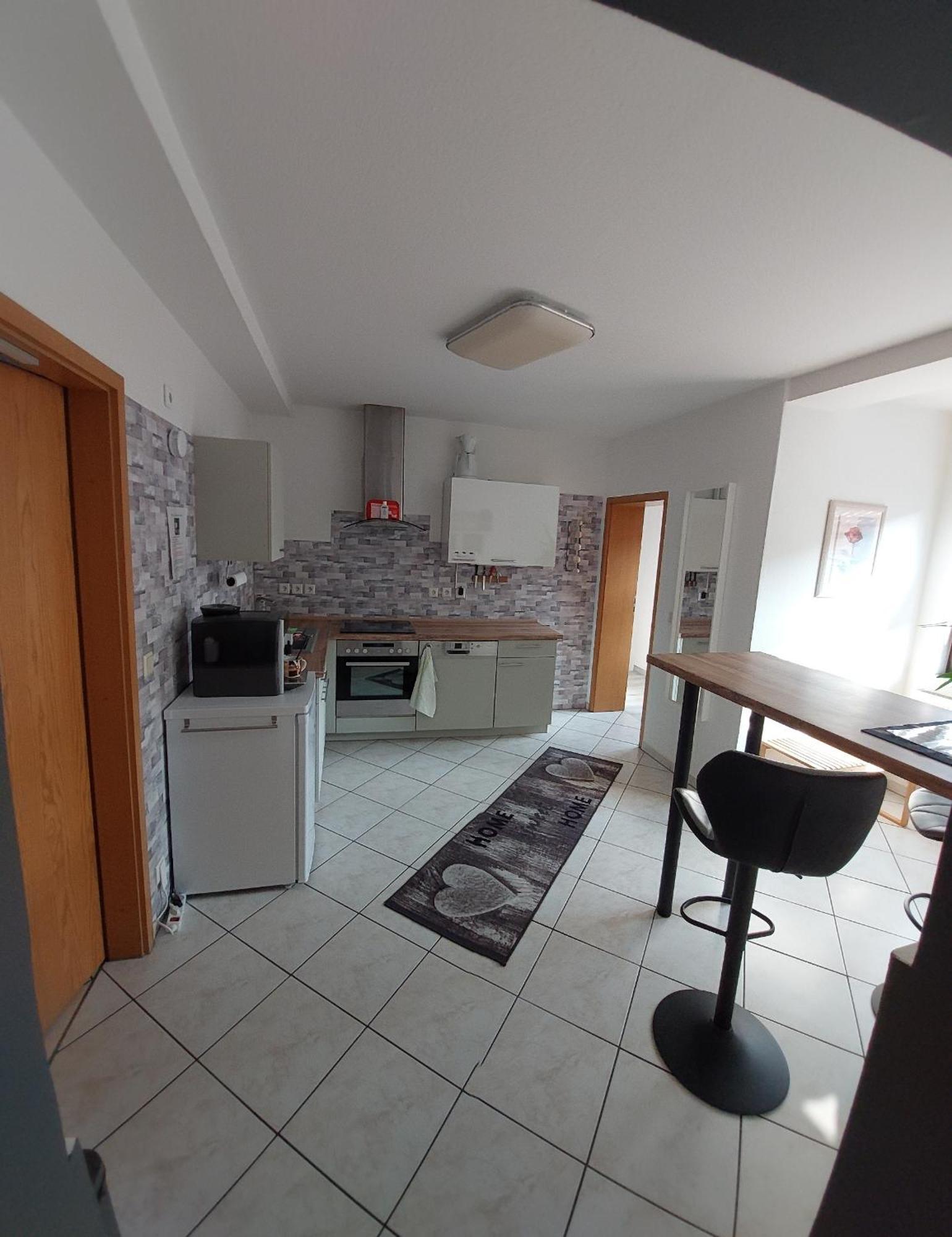 Ganze Ferienwohnung 5 Km Von Erfurt, Mit Kaffeevollautomat, Tv, Wlan, Boxspringbett, Schlafsofa Und Einkaufsmoeglichkeiten, Sehr Gute Anbindung Zur A71 Und A4, Kostenloser Oeff Parkplatz Fuer Pkw Und Transporter Elxleben Ngoại thất bức ảnh
